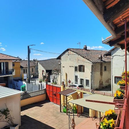 B&B La Casa Gialla Di Luca Mazzè Extérieur photo