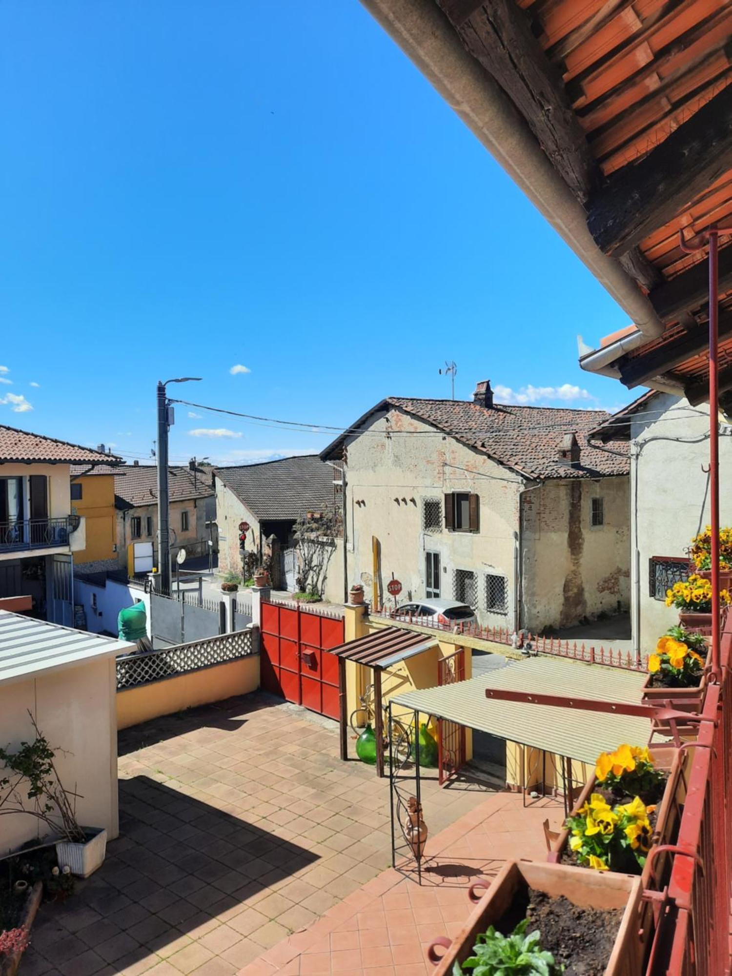 B&B La Casa Gialla Di Luca Mazzè Extérieur photo